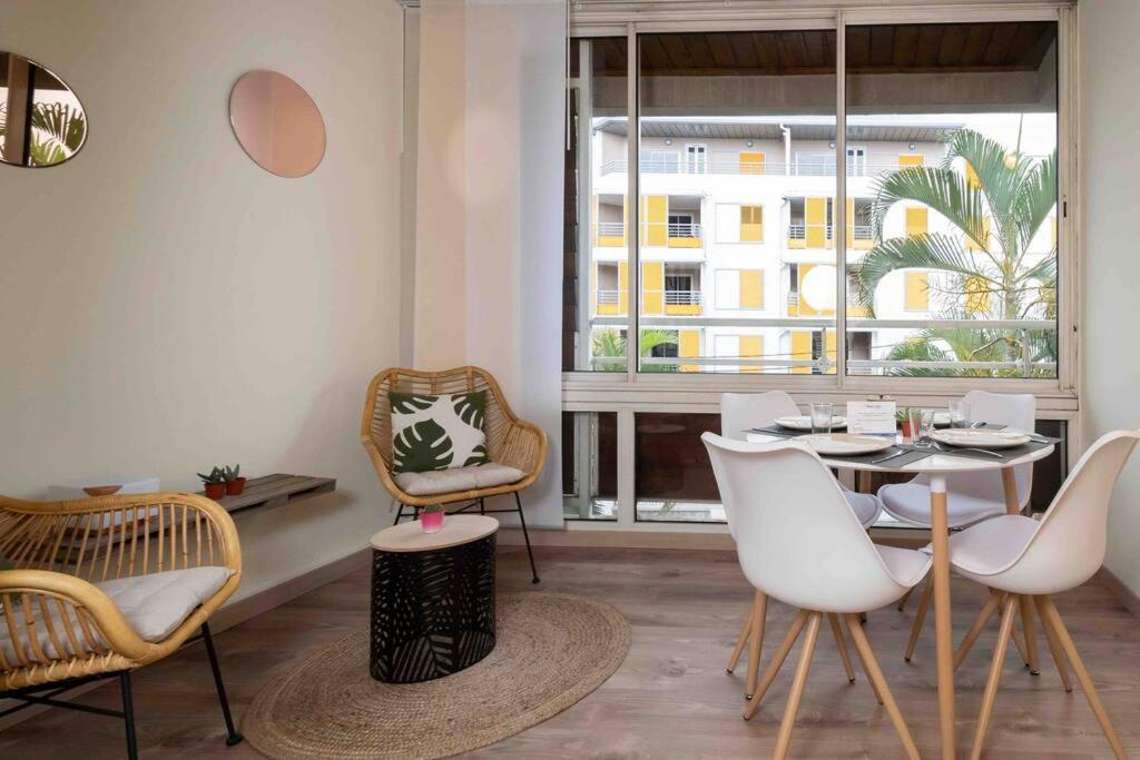 Ecrin D'Or T2 Duplex Sainte Clotilde 2 Etoiles Sainte-Clotilde Exterior foto
